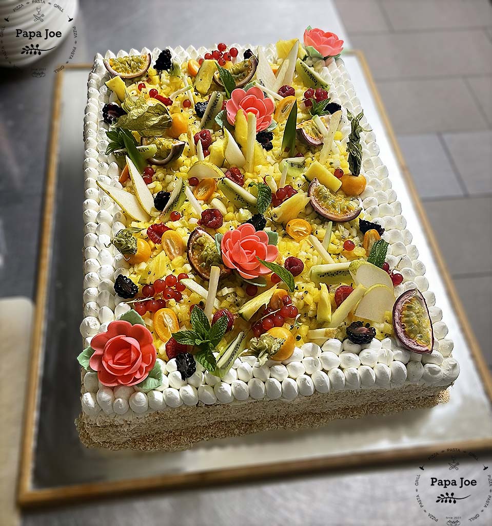 Biscuit fruité sur plateau, du restaurant traiteur italien Papa Joe à Cernay dans le Haut-Rhin en Alsace